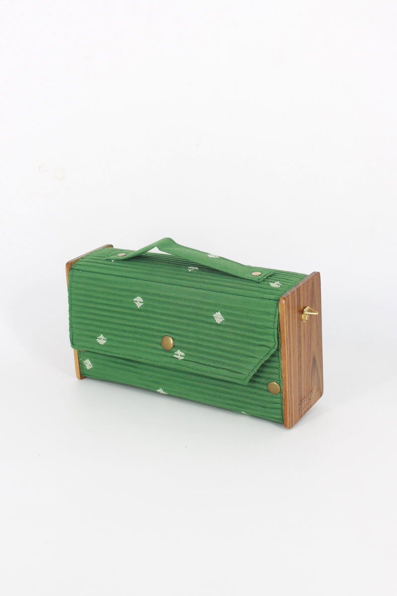 Lukka Chuppi Fern Box Clutch - Single Sleeve
