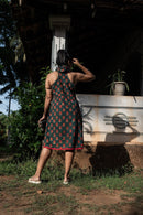 Prathaa Bindi Racer 100% Handloom Cotton Back Dress
