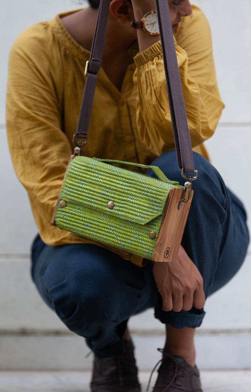 Lukka Chuppi  Classy Looking Geometric Green Box Sling Bag