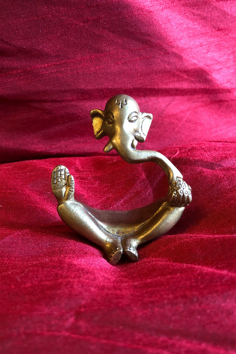 La Ferros | Contemporary Brass Modern Ganesha Idol | 2.5" Height | Artistic Expression