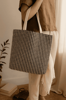 Akhirah Tote- Black and White