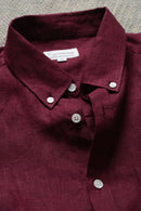 Earthy Route Full Sleeve Button Down Collar Shirt in 100% Linen | Wine Maroon