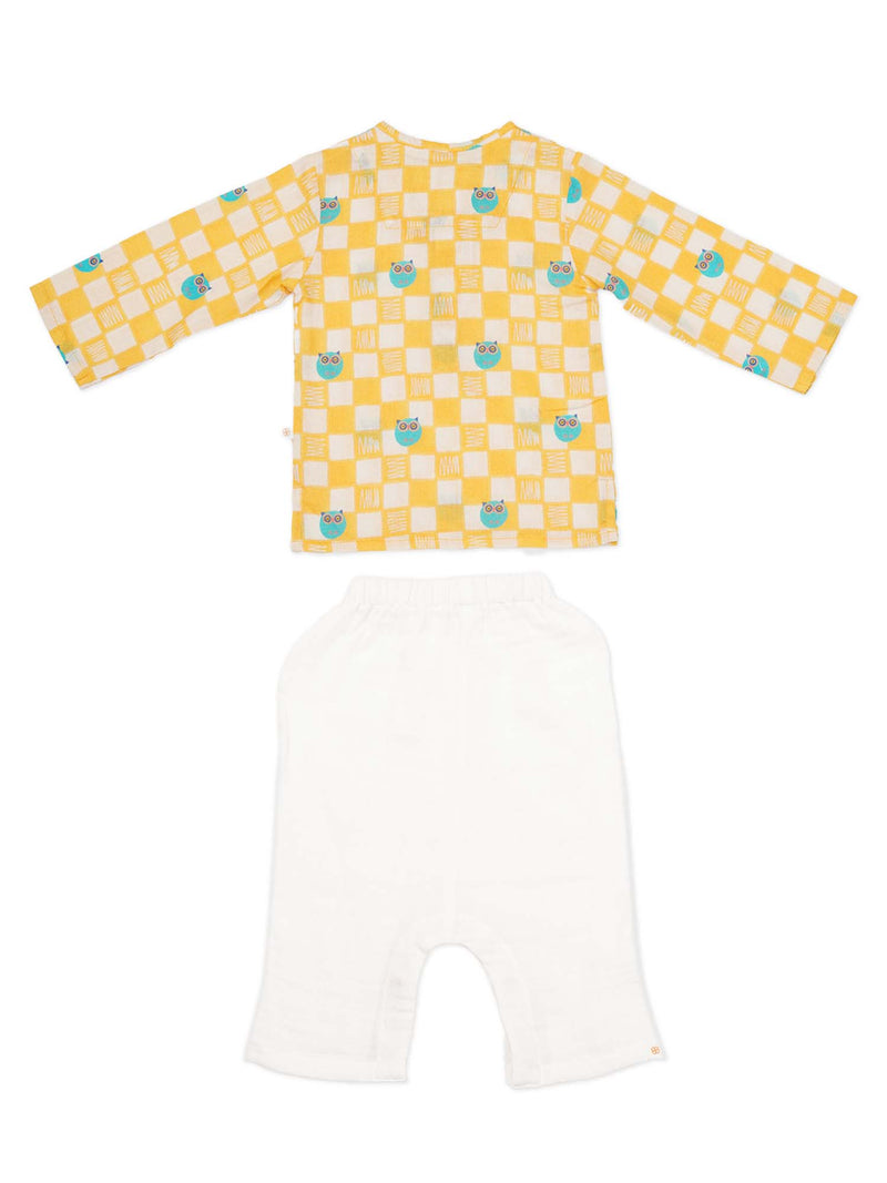 Greendigo Organic Cotton Pack of 2 Kurta and Pant for Newborn Baby Boys - Yellow