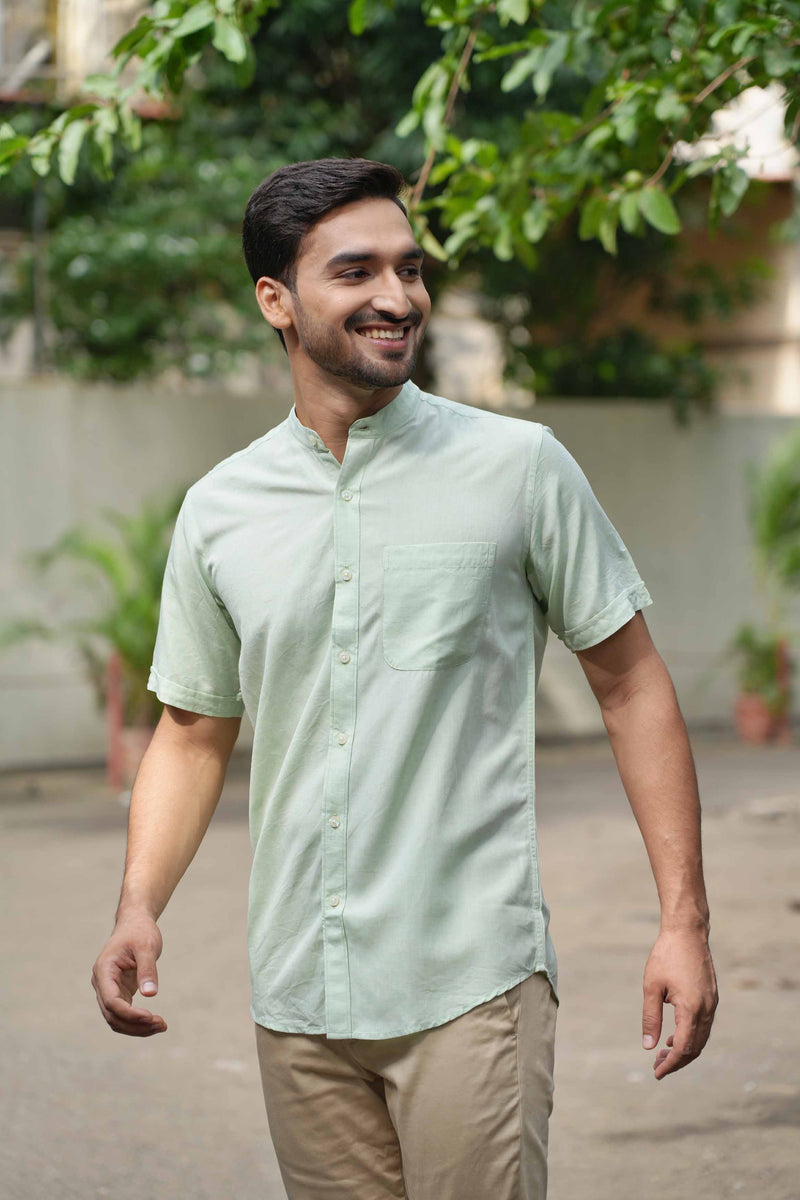 Earthy Route Half Sleeve Mandarin Collar Shirt in TENCEL™ Lyocell Linen | Fresh Green