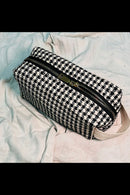 Akhirah Wristlet- Black and White