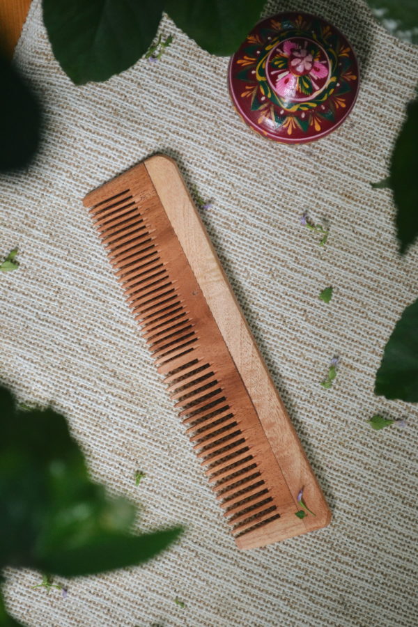 Almitra Sustainables Neem Comb Pack of 2 (Small & Large)