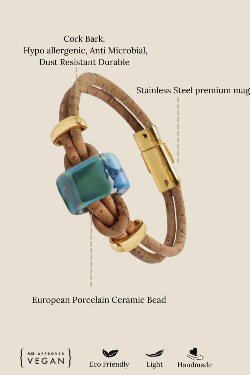 Foret Nothern Light Vegan Bracelet In Cork And Ceramic Beads- Gold