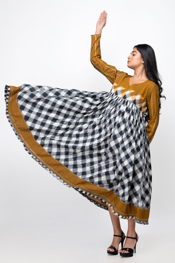 Sepia Stories Larkai Cotton Dress in Black & White