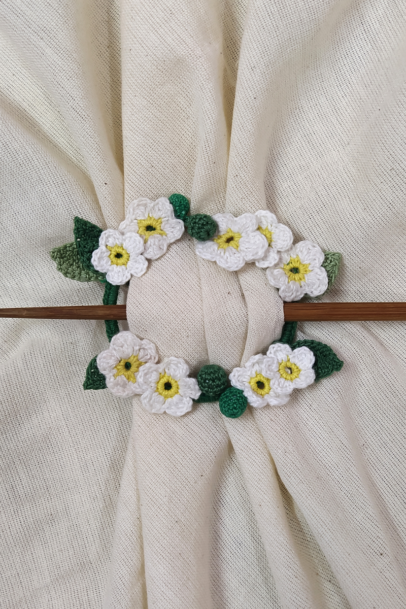 Daisy Crochet Hair Tie