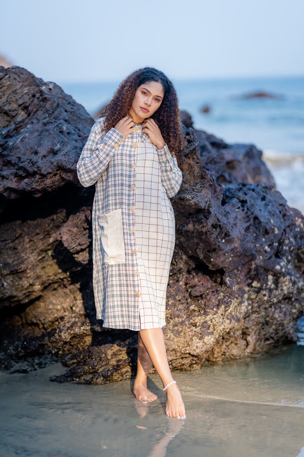 Krushnachuda Krushnachuda Handwoven White Checkered Shirt Dress