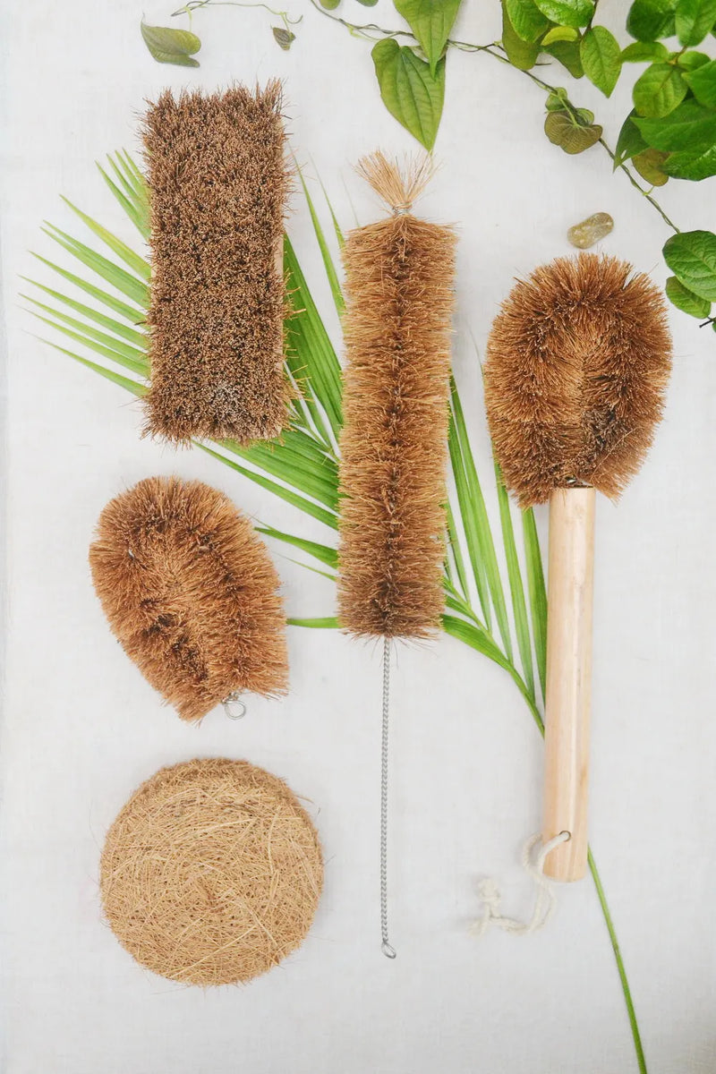 Almitra Sustainables Coconut Fiber – Cleaning Kit (Pack of 5 Coir Brushes)