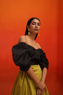 Studio Kassa Oak Danglers