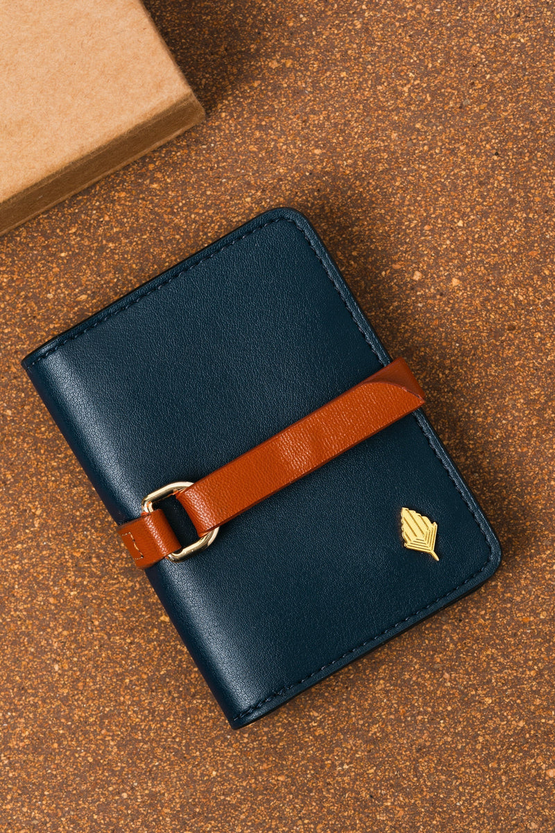 Green Hermitage Neith Unisex Blue & Gingerbread Cradholder