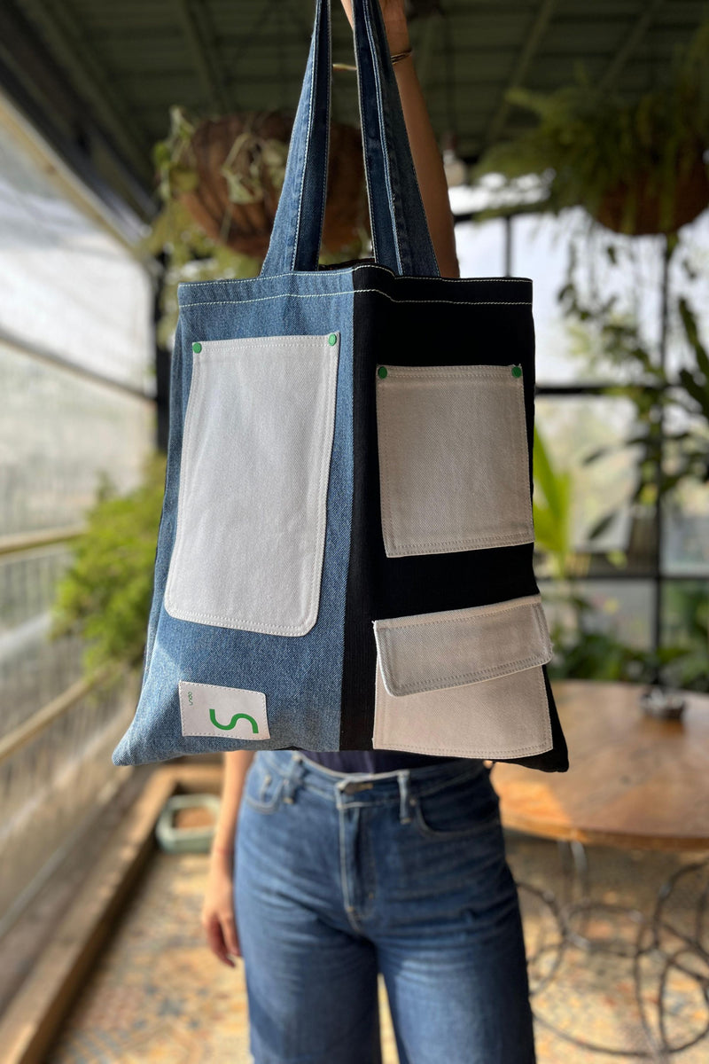 Un Denim - Multi-Pocket Reversible Denim Tote Bag