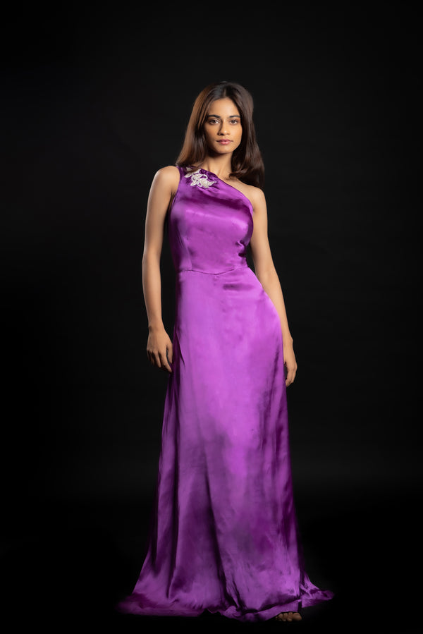 Enchanting Alchemist Women Purple Cupro Satin Gown