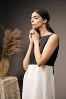 Taraasi Women's Black And White Handwoven Cotton Handcrafted Jute And Shell Tassels Dress