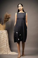 Taraasi Women's Black Handwoven Cotton Pintucks And Circles Appliques Work Dress