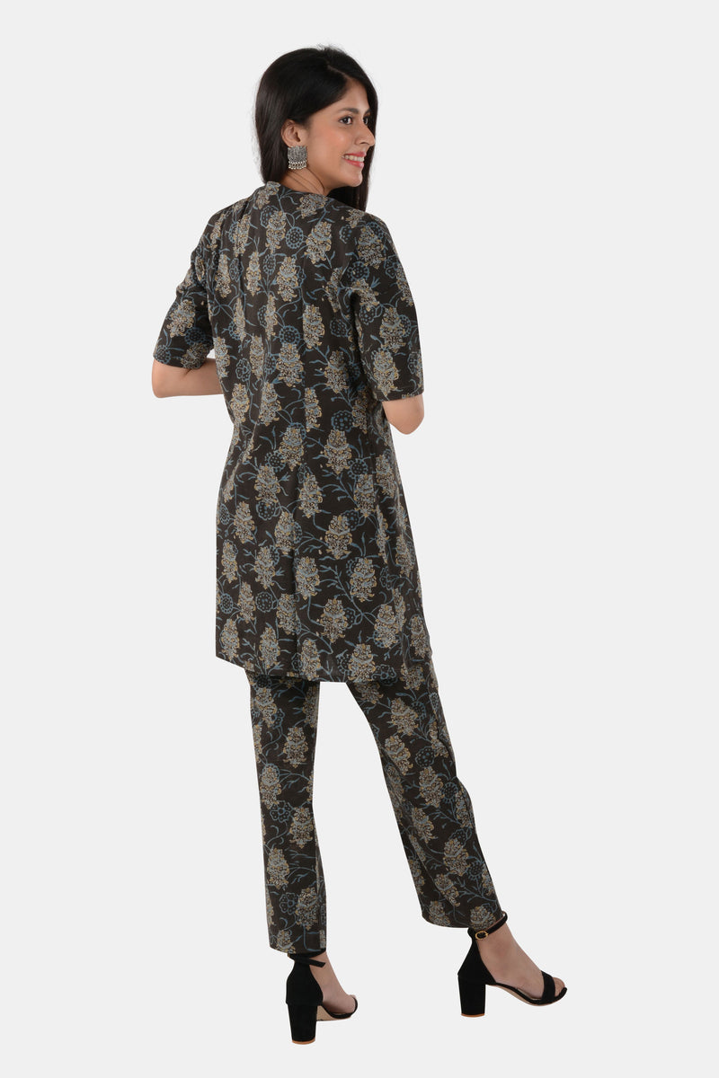 Tamaksh Women's Black Cotton Handcrafted Ajrakh Co-ord Set