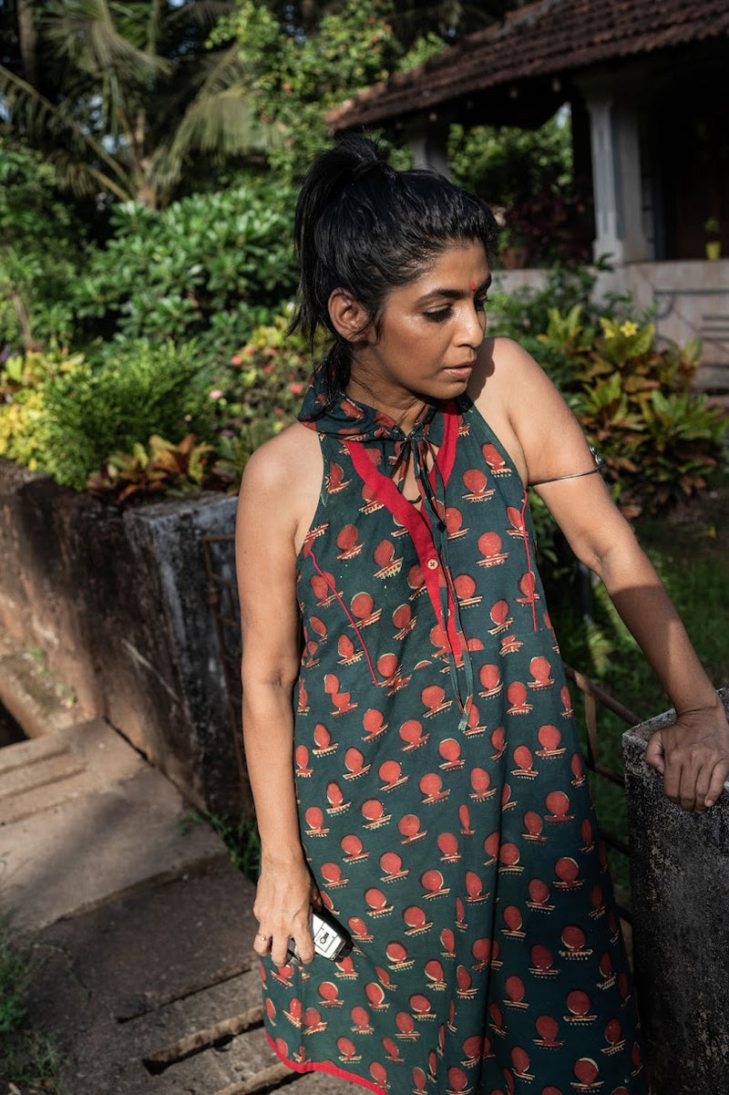 Prathaa Bindi Racer 100% Handloom Cotton Back Dress