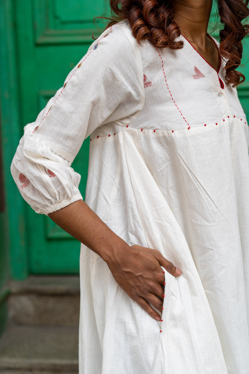 Shvet A-line Panelled Handloom Cotton Dress