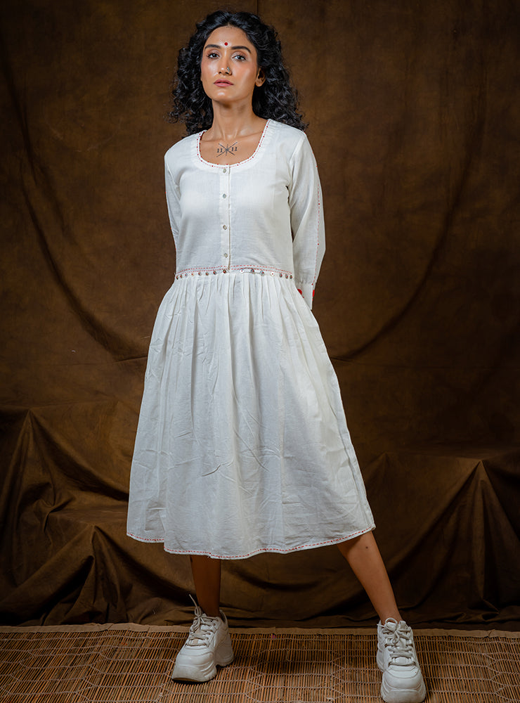 Prathaa Handloom Cotton Shvet Midi Dress in White