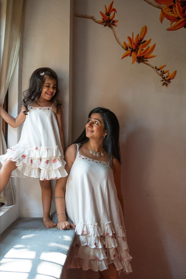 TWINNING- Shvet Frill top | mom daughter twinning dress |Handloom Cotton | Shvet | Prathaa