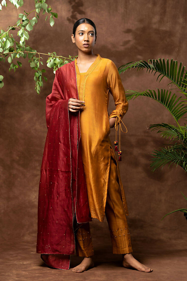 Taraasi Women's Mustard Handloom Chanderi Silk Zari Pant