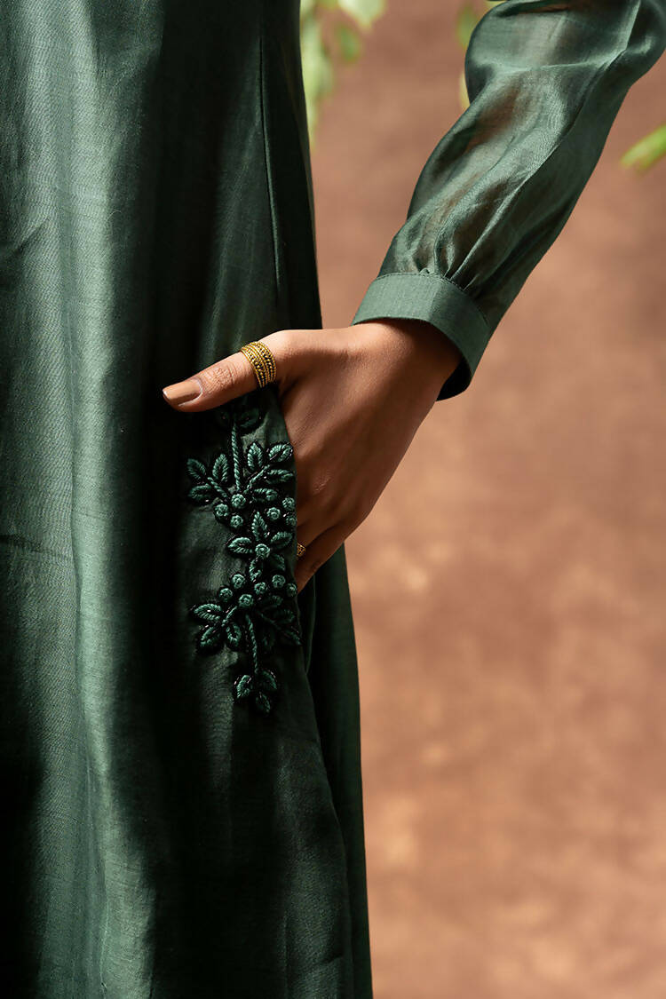 Taraasi Women's Bottle Green Entifit Handloom Chanderi Silk Dress