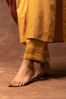 Taraasi Women's Mustard And Maroon Cotton Silk Sequin Work Kurta (Set Of 3)