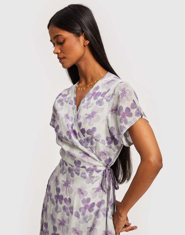 Reistor Crepe Short Wrap Dress in Purple Mist