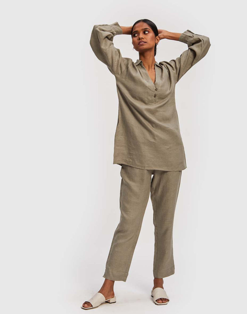 Reistor The Goes with Everything Hemp Pant in Dark Green