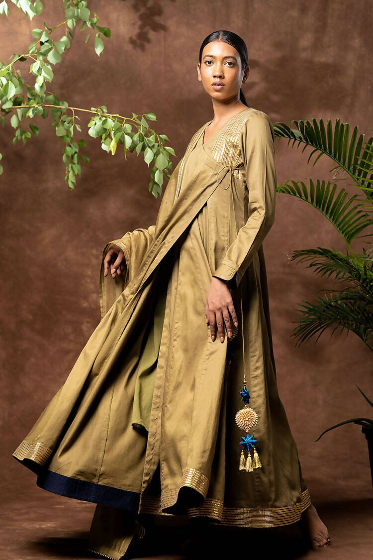 Taraasi Women's Olive Green Kalidar Full Length Kurta