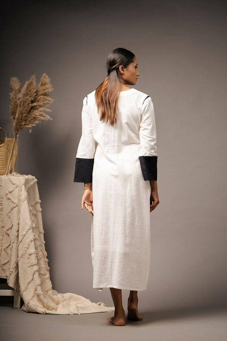 Taraasi Women's White Handwoven Beautiful Hand Stitches Dress