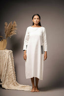 Taraasi Women's White Handwoven Cotton Loose Fitted Middle Calf Length Dress