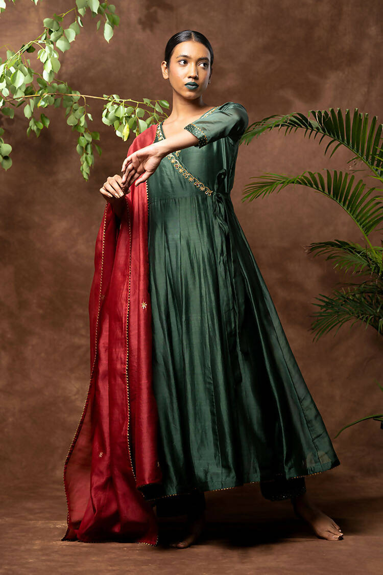 Taraasi Women's Bottle Green Handloom Chanderi Silk Hand Embroidered Angrakha (Set Of 3)