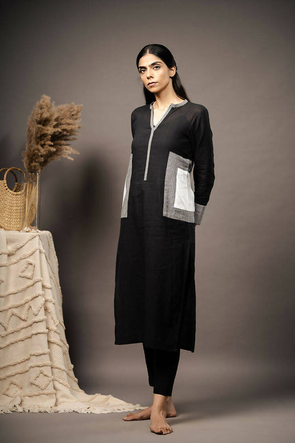 Taraasi Women's Black Handwoven Cotton Straight Cut Kurta