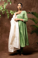 Taraasi Women's Parrot Green Handloom Chanderi Silk Hand Embroidered Kurta