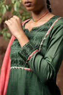 Taraasi Women's Bottle Green Cotton Silk Pintuck Yoke Kurta