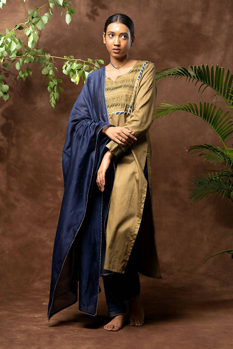 Taraasi Women's Navy Blue Handloom Chanderi Silk Embroidered Mukaish/Badla Work Dupatta