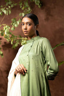 Taraasi Women's Parrot Green Cotton Silk Thread Hand Embroidery Work Kurta