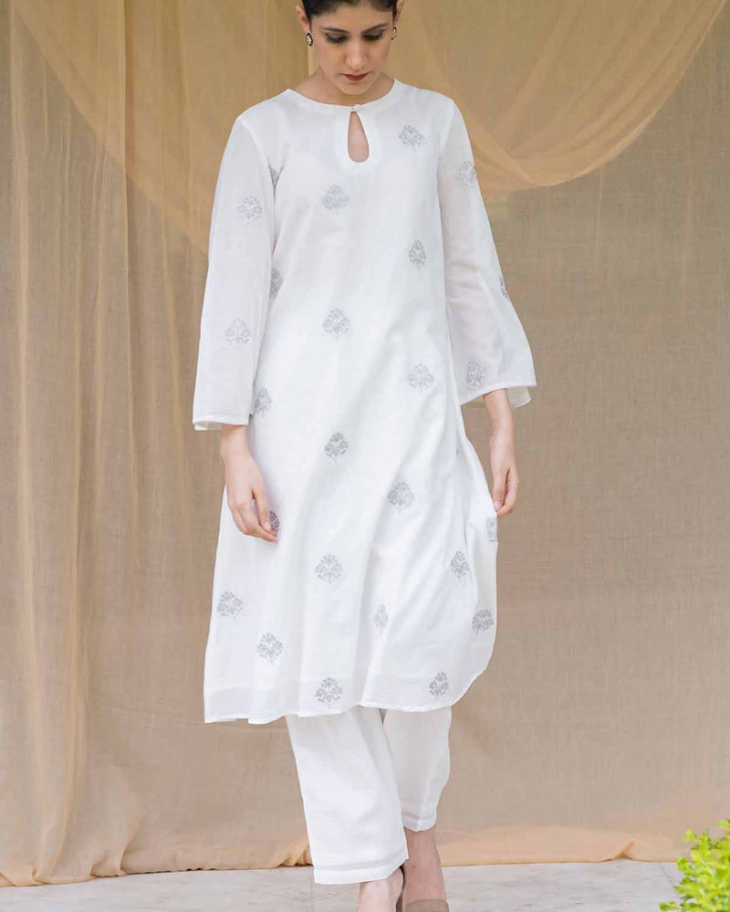 Kapraaha  Ruhaaniyat Cotton Tunic (White)