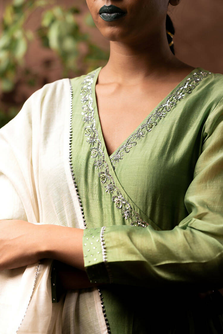 Taraasi Women's Parrot Green Handloom Chanderi Silk Handembroidere Angrakha (Set Of 3)
