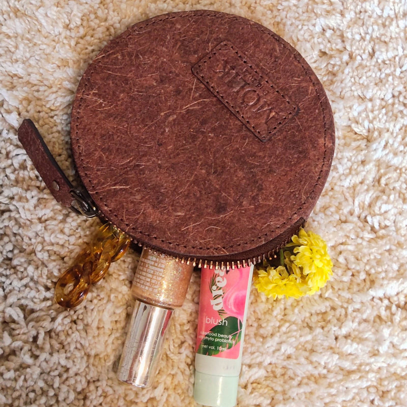 VEGAN COCONUT LEATHER ROUND POUCH - BROWN